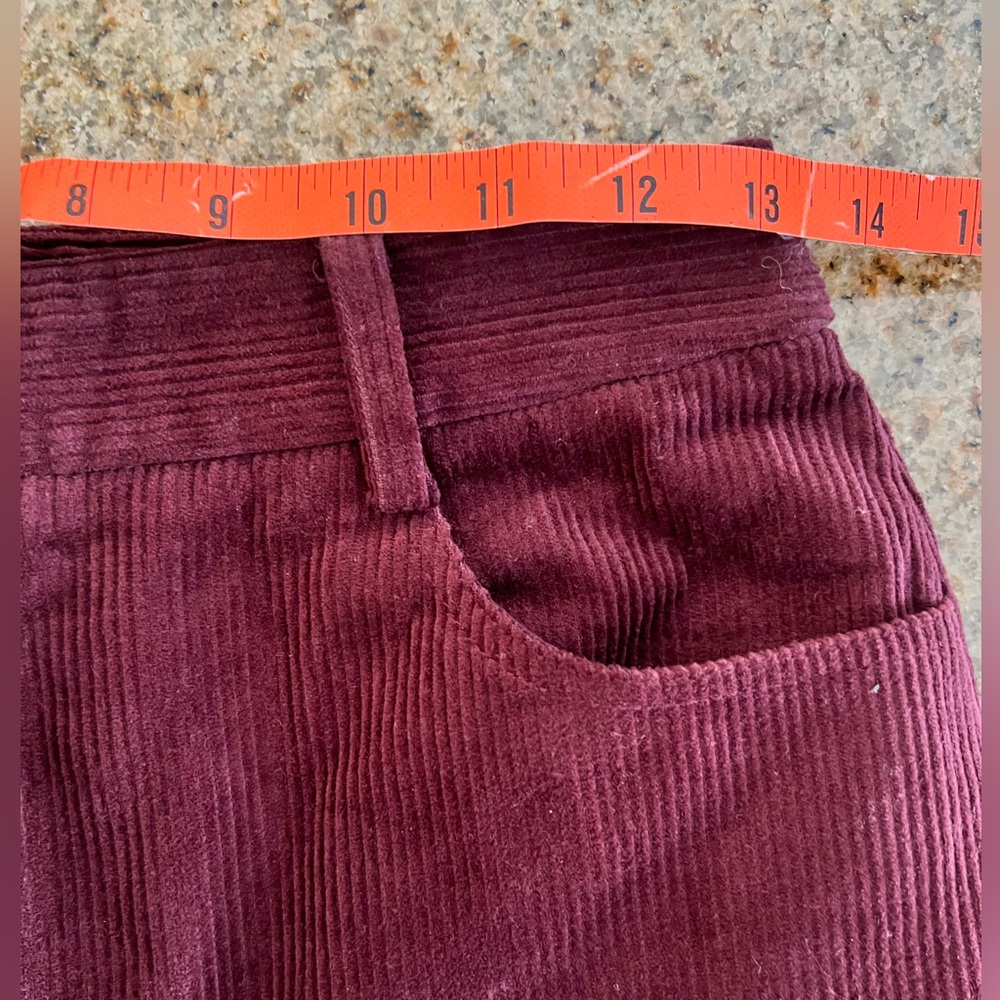CoMMENSE Belted Corduroy Straight-Leg Pants
COLOR - Burgundy Size XS NWT - Picture 6 of 10